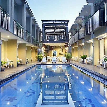 Devata Suites And Residence Legian  Exterior photo