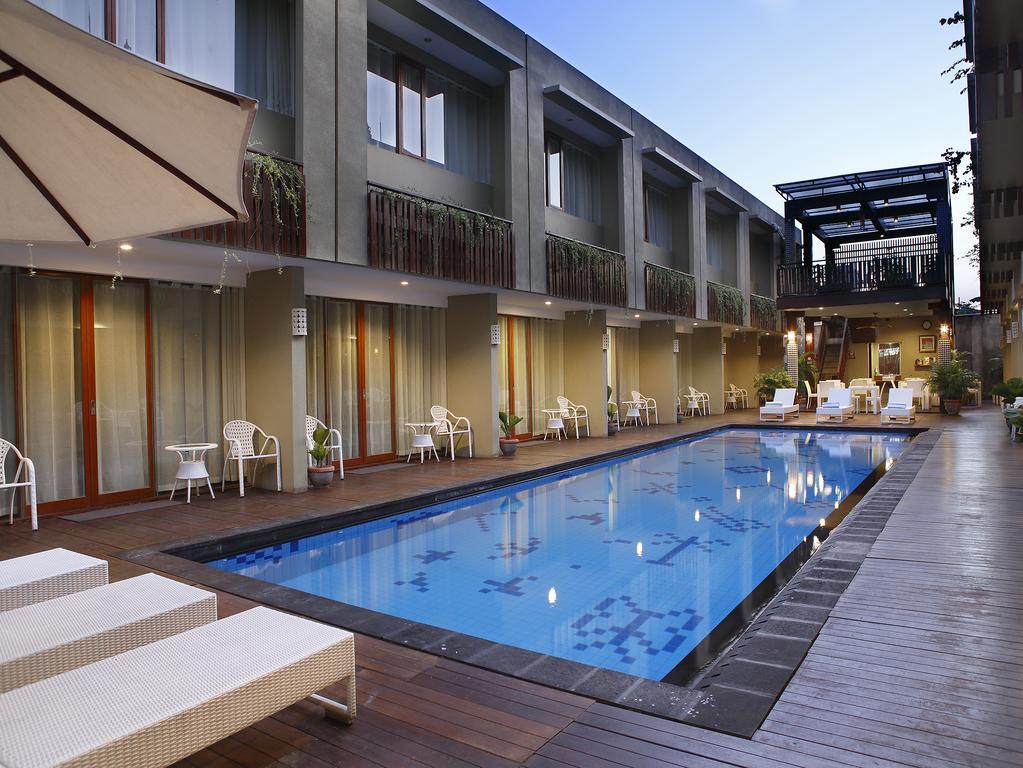 Devata Suites And Residence Legian  Exterior photo