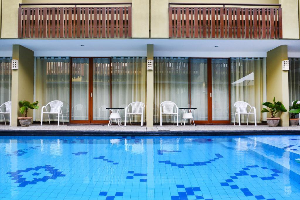 Devata Suites And Residence Legian  Exterior photo