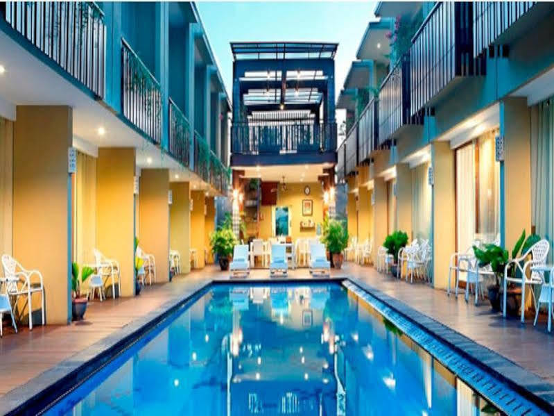 Devata Suites And Residence Legian  Exterior photo